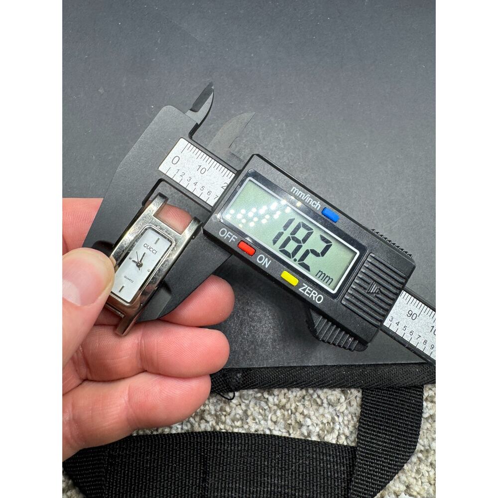 Vintage Gucci 3900L Stainless Steel Quartz Analog Ladies Watch 18.2mm No Band - Picture 9 of 9